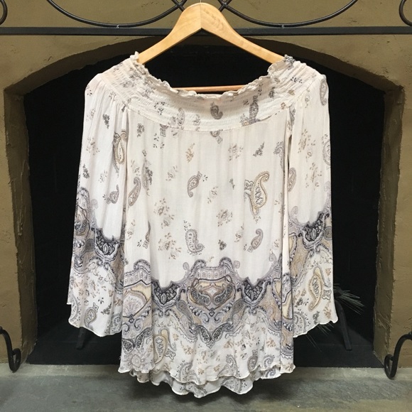Urban Outfitters Paisley Off The Shoulder Shirt - Picture 2 of 3
