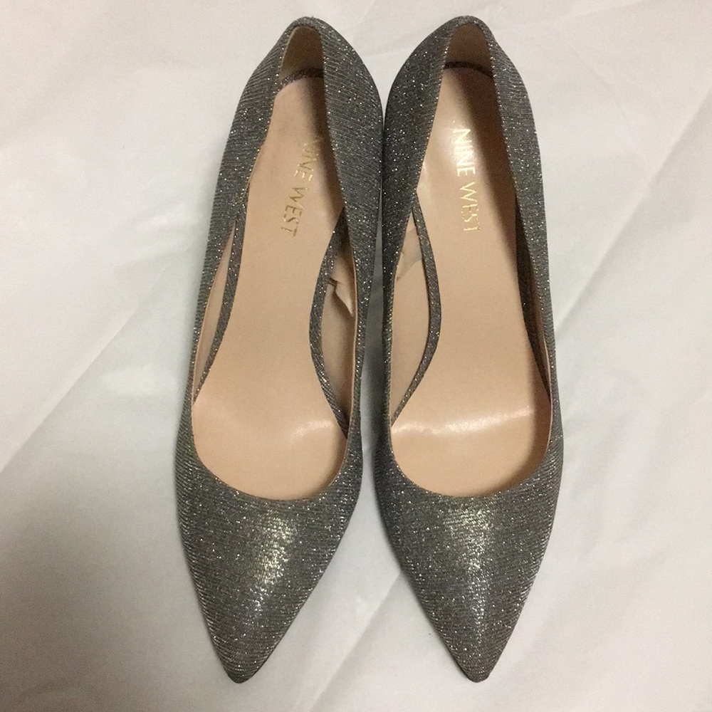 Like NEW! Nine West sparkly heels. Size 6.5