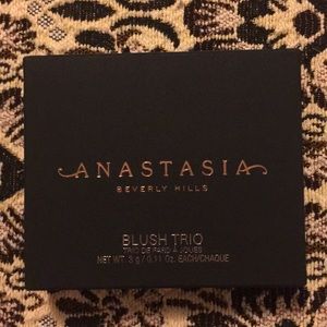 Anastasia Beverly Hills Blush Trio Peachy Love