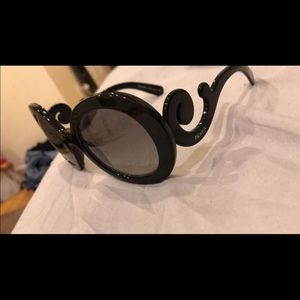Large round Prada sunglasses