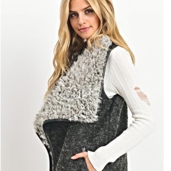 LAST ONE!! Fluffy Sherpa reversible vest - Picture 4 of 6