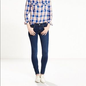 710 Levi’s (Women)