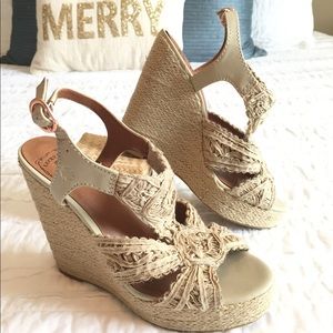 ✨Lucky Brand✨ Neutral Wedges, size 7.5