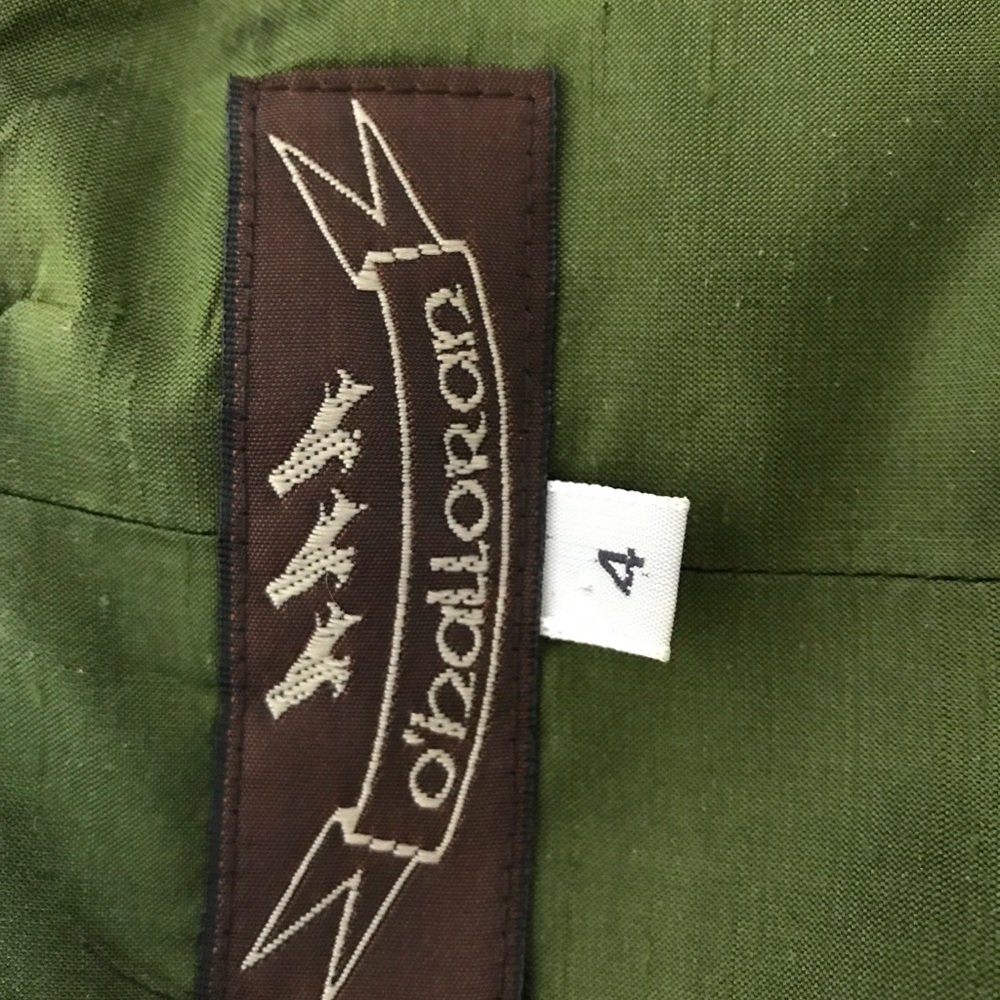 Chic raw silk woodland green cap sleeve top Sz 0-2 labels reads 4 in error - Picture 4 of 6