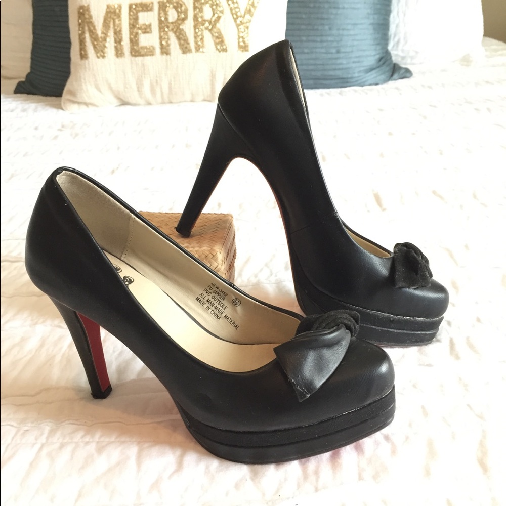 ✨Sexy Black Pump✨