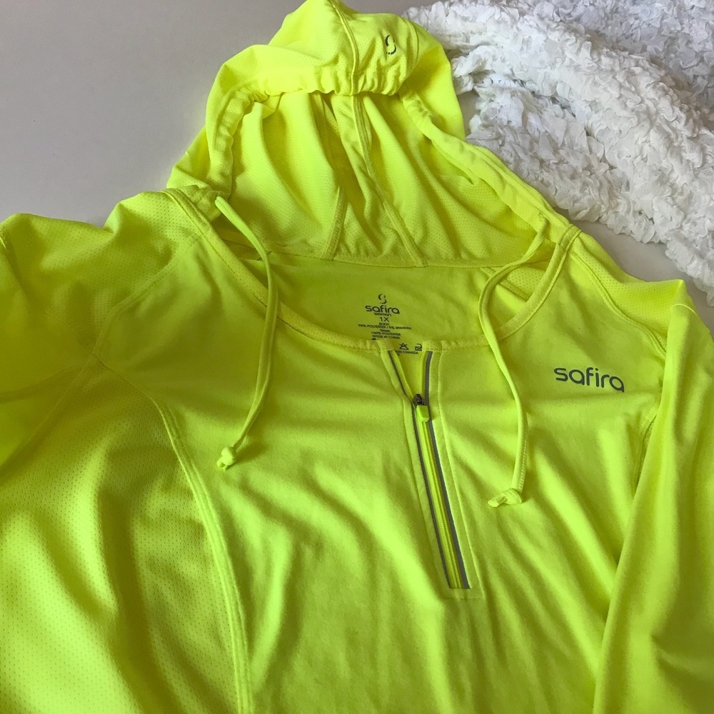 Athletic Pull-over (Plus) - Picture 2 of 7