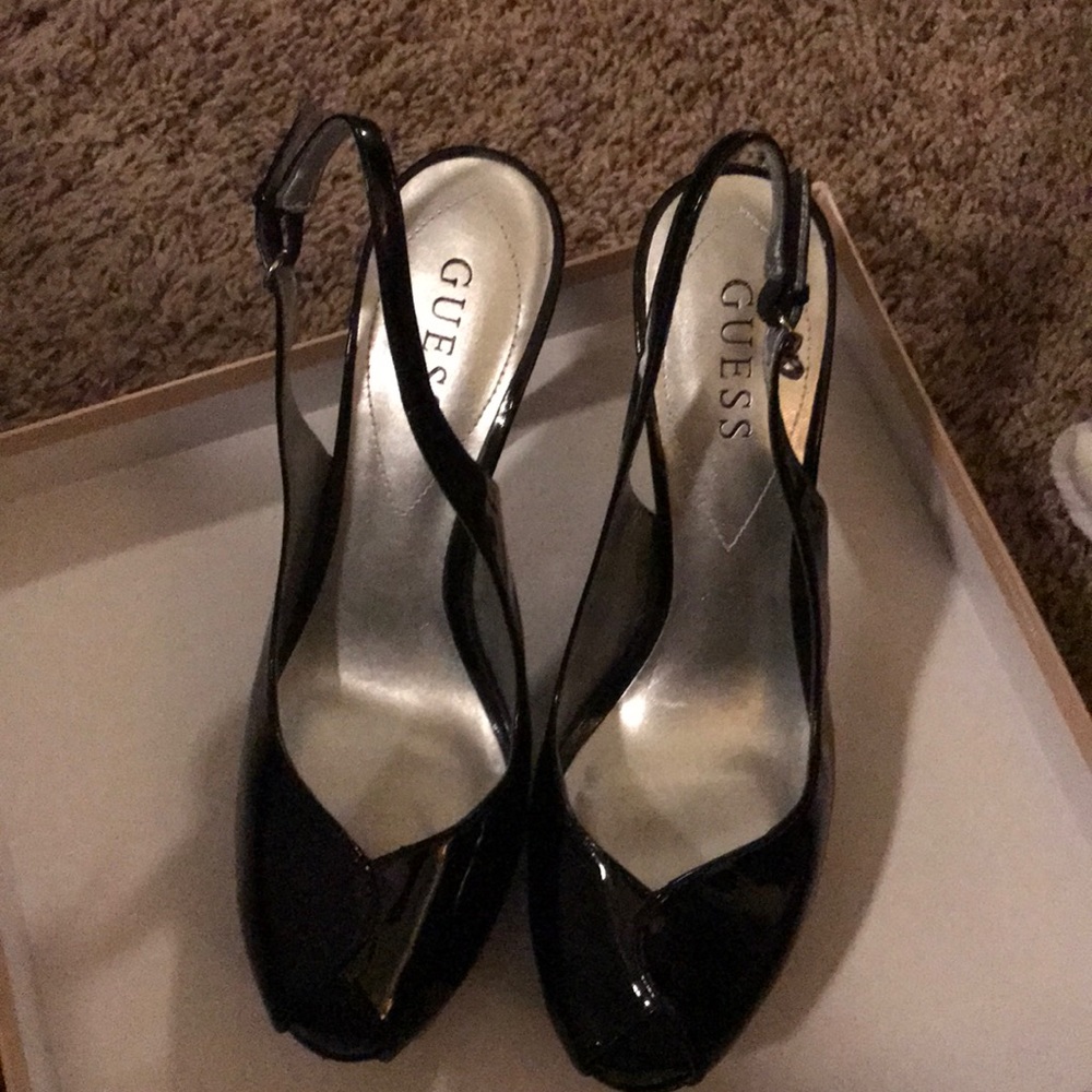 GUESS Black Patent Peep Toe Pumps