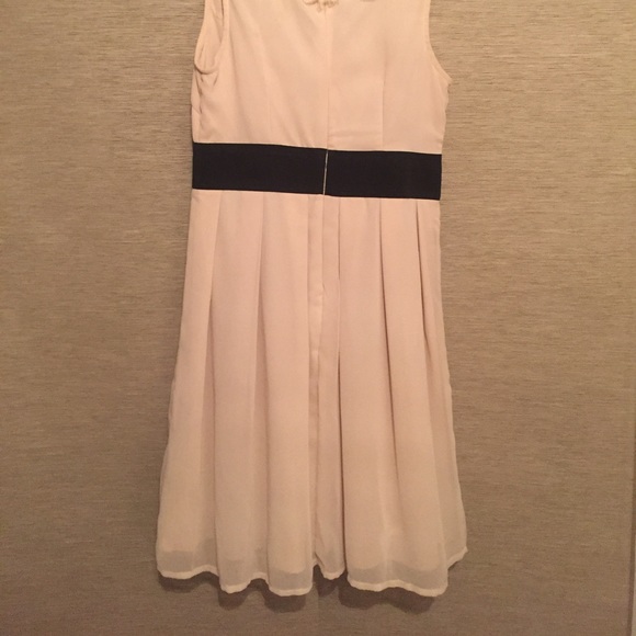 Cream Dress - Picture 3 of 4