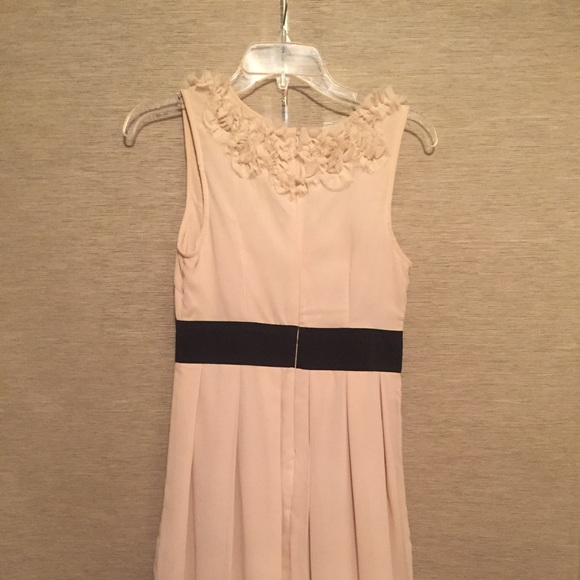 Cream Dress - Picture 4 of 4