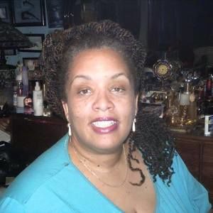 Meet your Posher, Denise