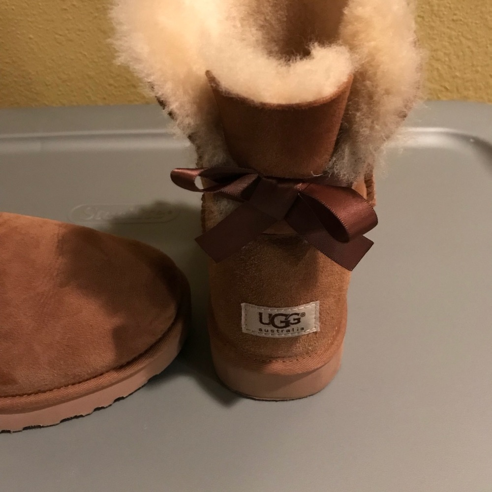Carmel Ugg Suede Bailey Bow
