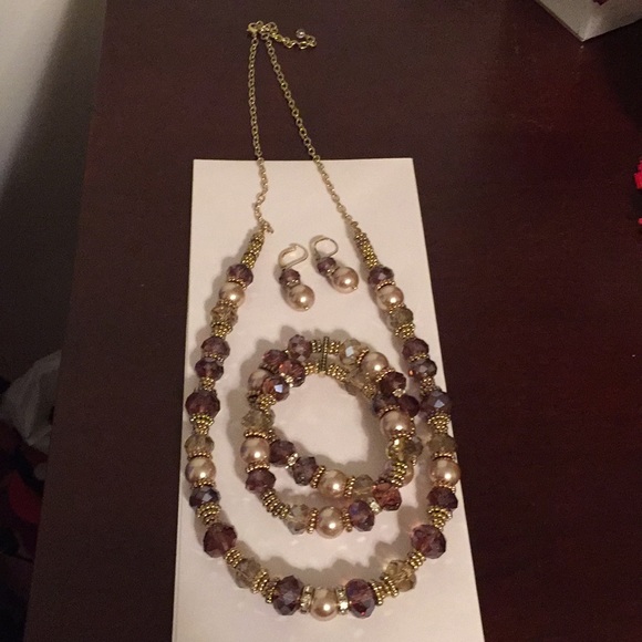 Three-piece set earrings necklace bracelet - Picture 2 of 3