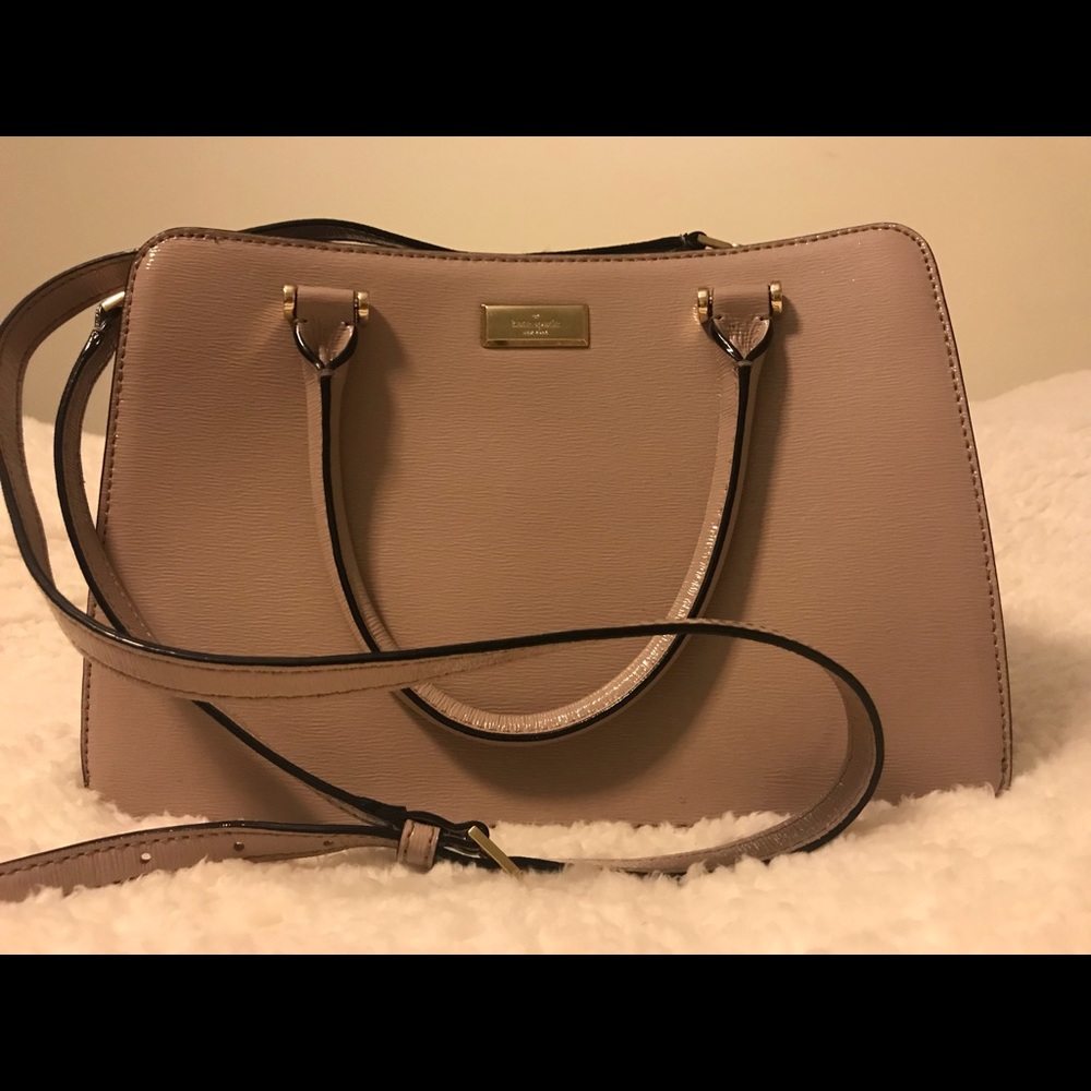 Kate Spade purse- Gently Used💕💕 ON SALE🔥🔥