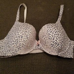 Victoria's Secret Body by Victoria Bra
