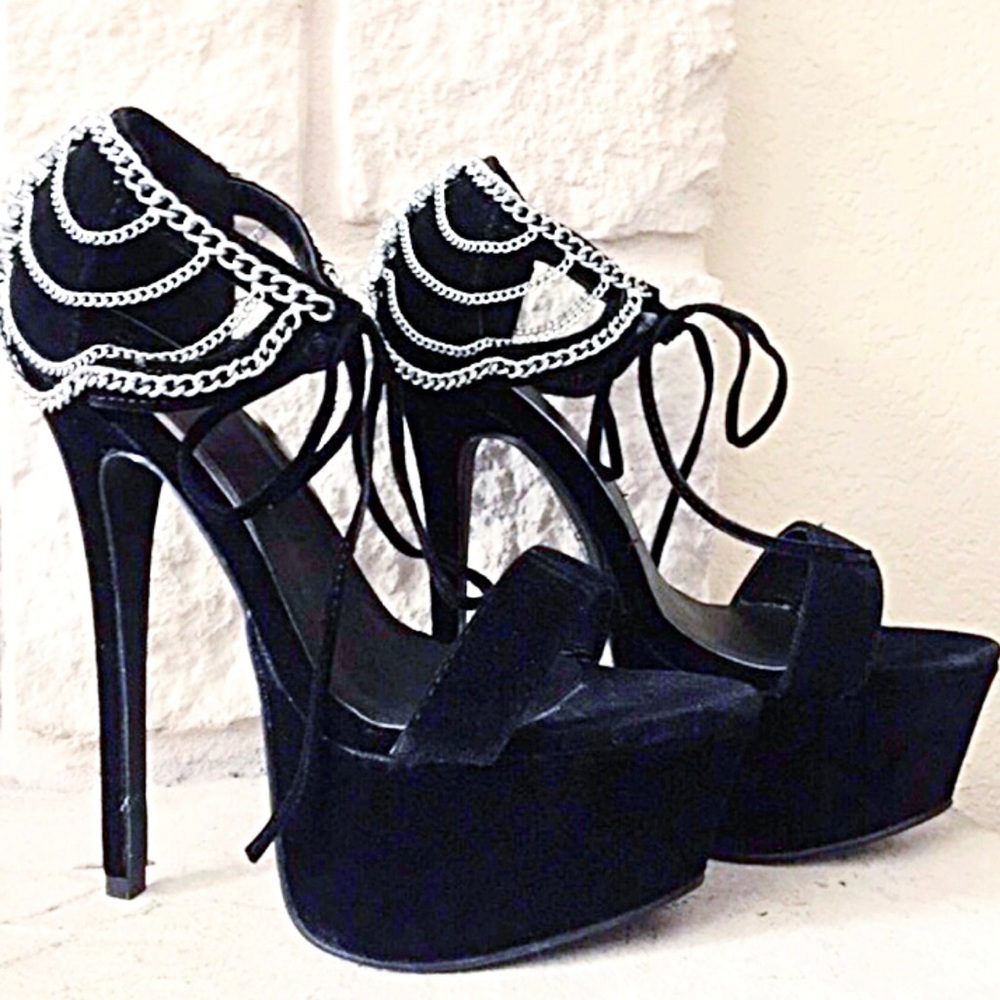 Luxurious draped chain-link FAUX-SUED, Platforms