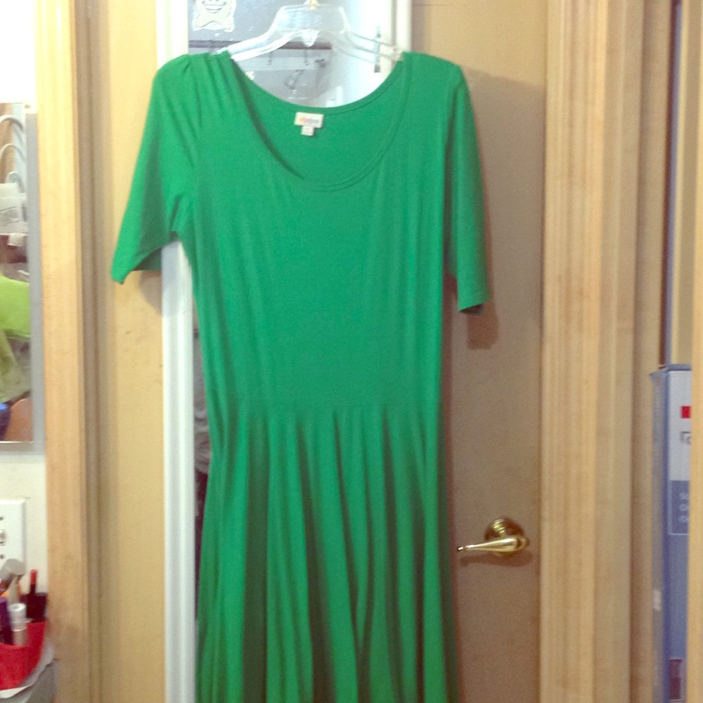 LuLaRoe Nicole Dress