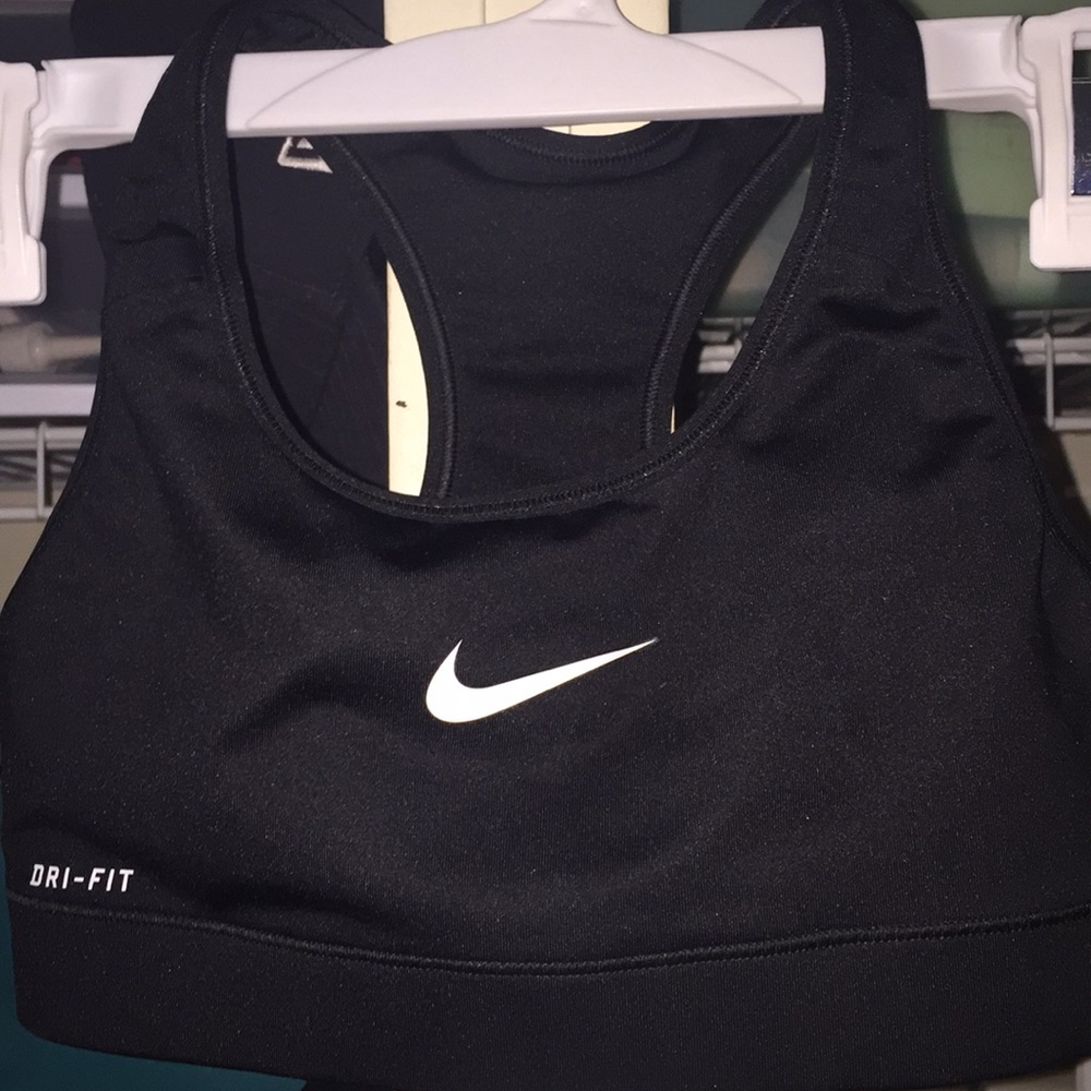 Nike Pro Sports Bra