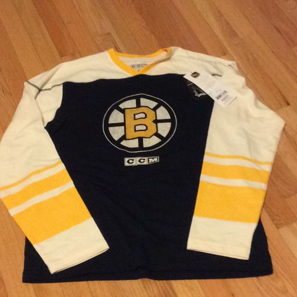 Boston Bruins shirt jersey NEW w/ tags - Christmas gift!