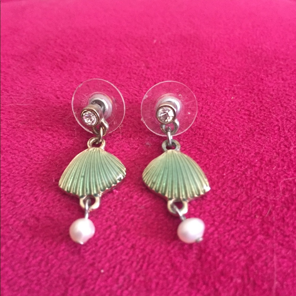 Betsey Johnson shell earrings