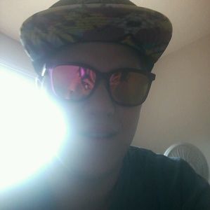 Meet your Posher, Casey