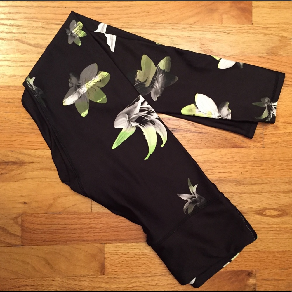Noli Yoga Black Lily Legging