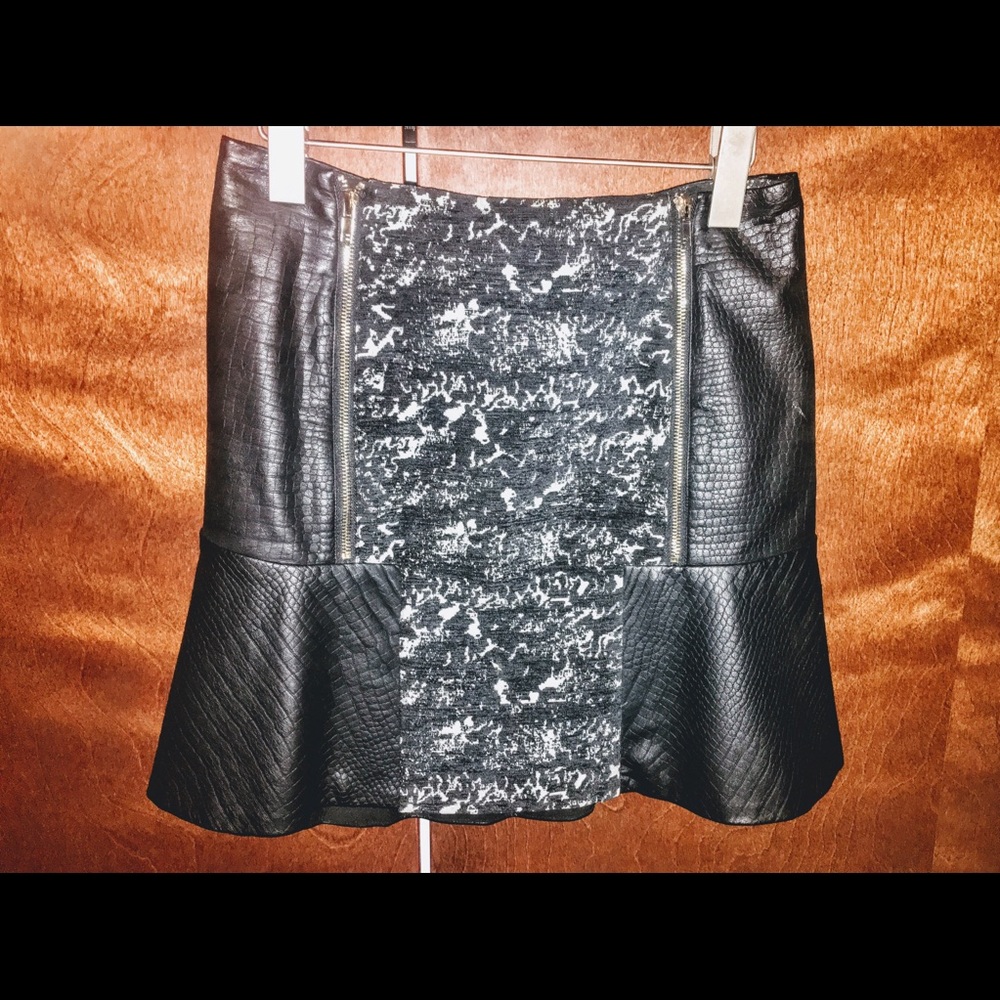 Walter Baker Black leather mini skirt