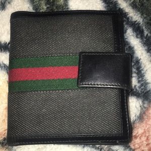 Authentic Gucci wallet