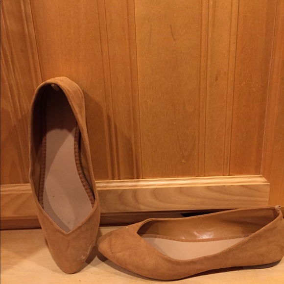 Pointed flats - Picture 2 of 3