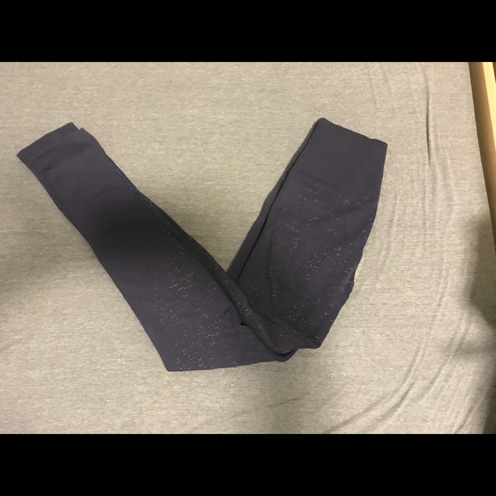 Lululemon leggings size 4