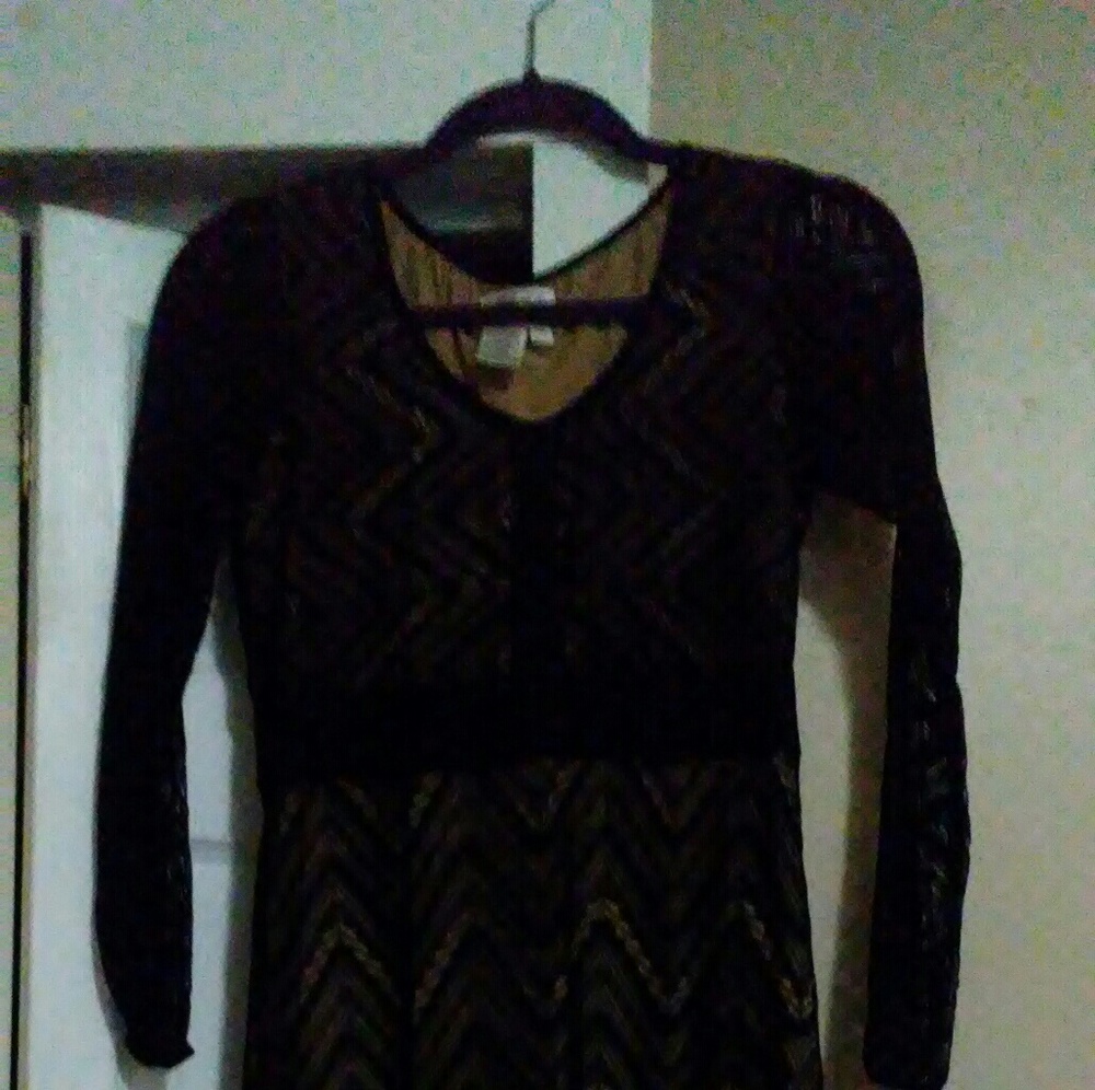 Long sleeve black lace like dress