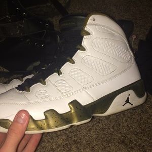 Jordan 9.