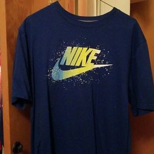 Nike t-shirt