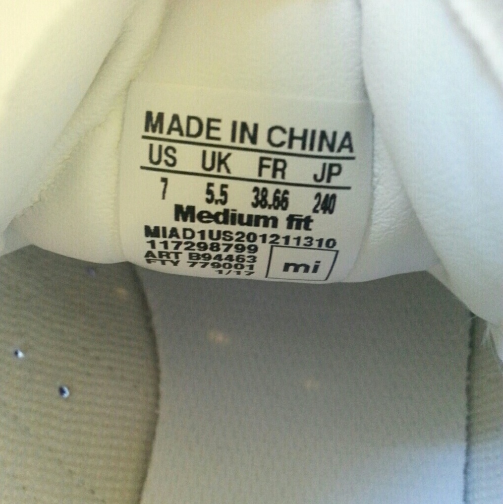 Adidas Shoes - Picture 4 of 4