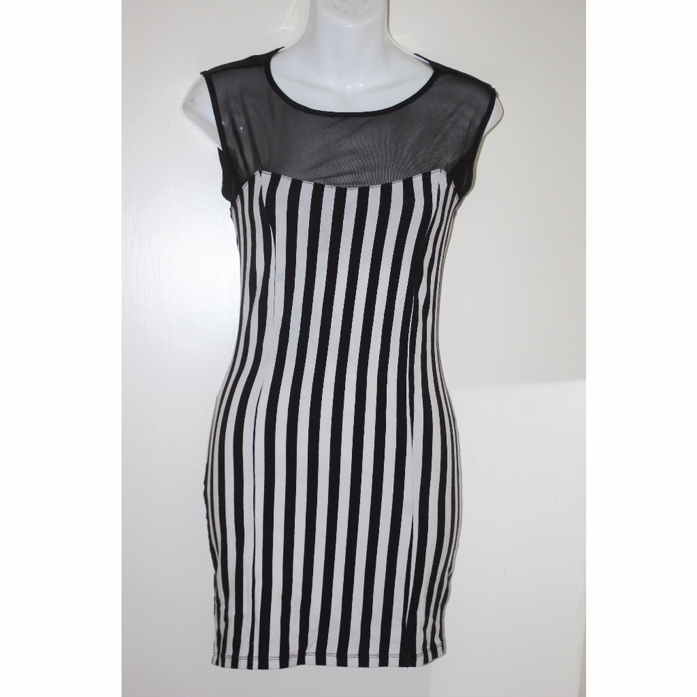Black and white stripes bandage dress