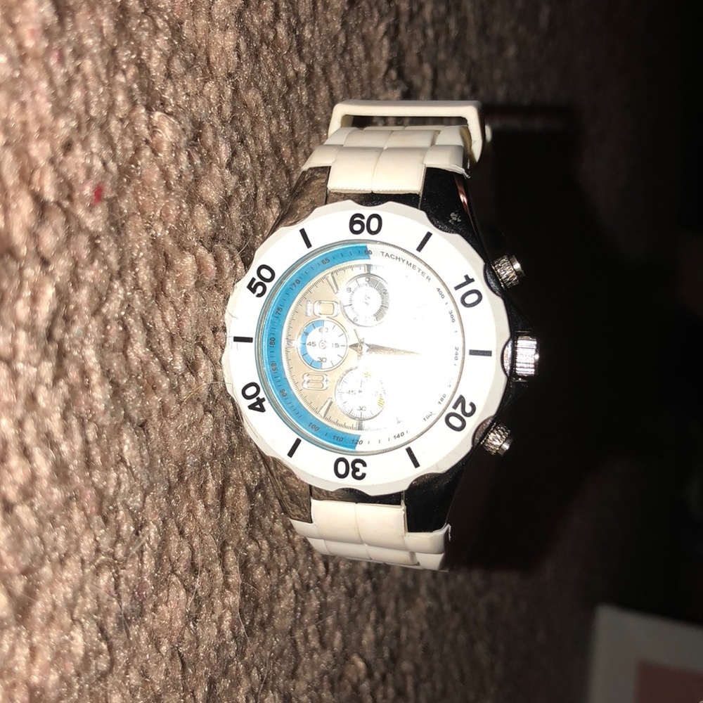 Watch - Picture 2 of 2