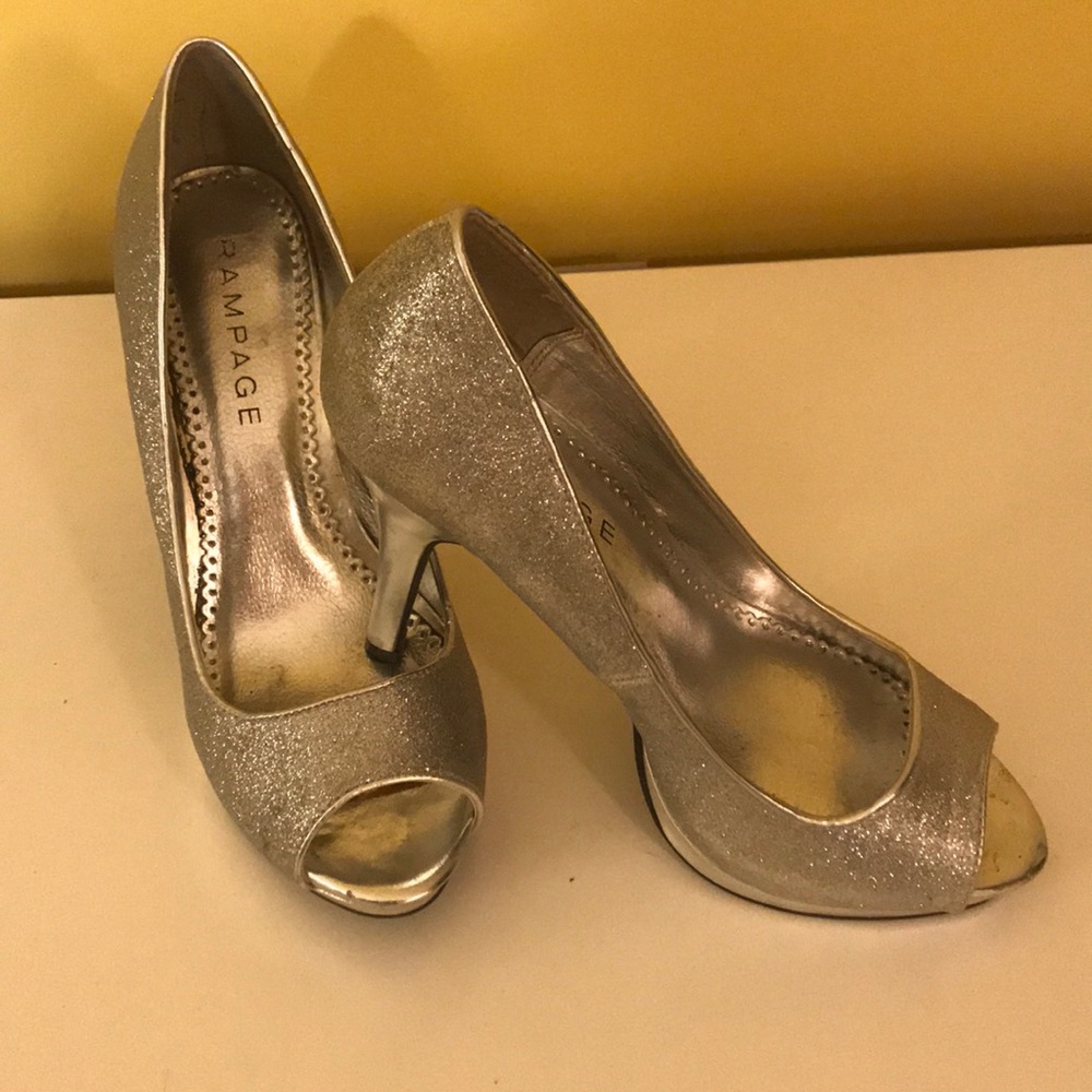 Silver glitter heels size 9m
