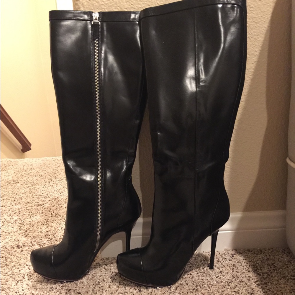 Badgley Mischka dune platform leather boots