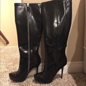 Badgley Mischka dune platform leather boots