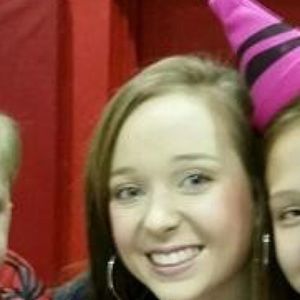 Meet your Posher, Emi