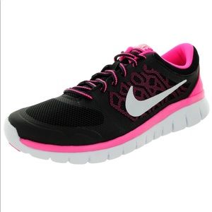 REDUCED Girls 4.5 Nike tennis shoes