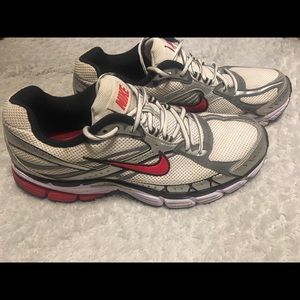 Men’s Nike sneakers