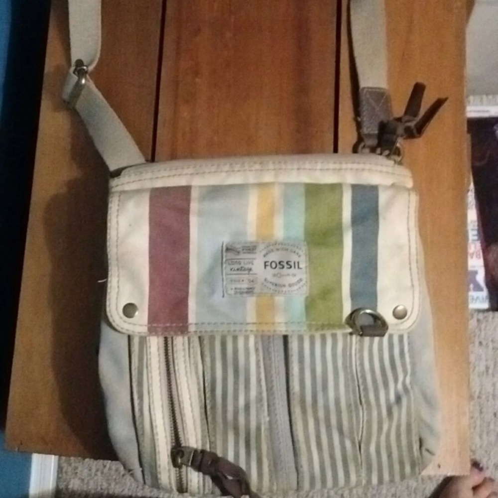 Cross body fossil bag