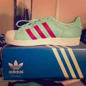Adidas Superstar