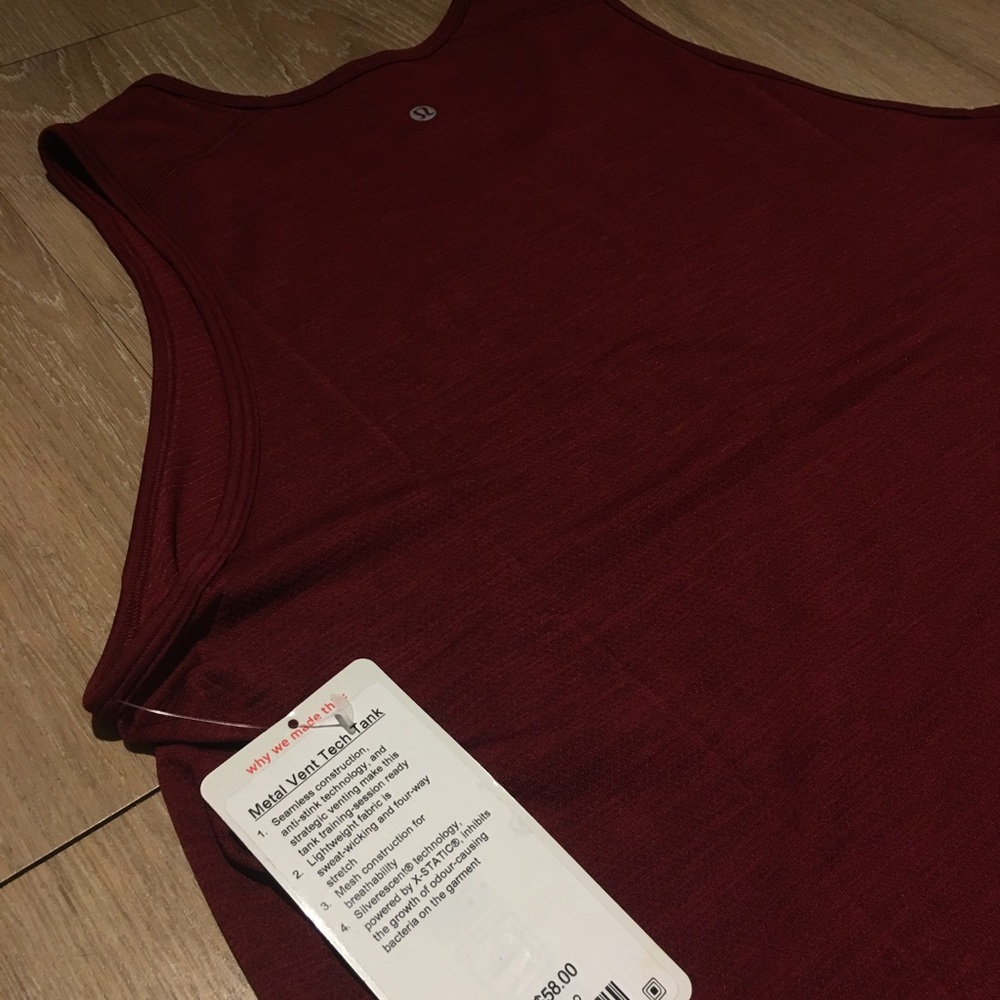 Lulu Metal Vent Tank with tag