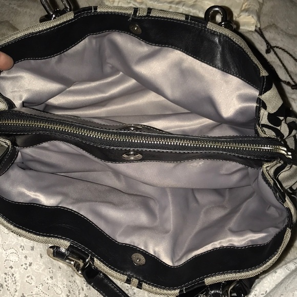 Purse - Picture 3 of 4