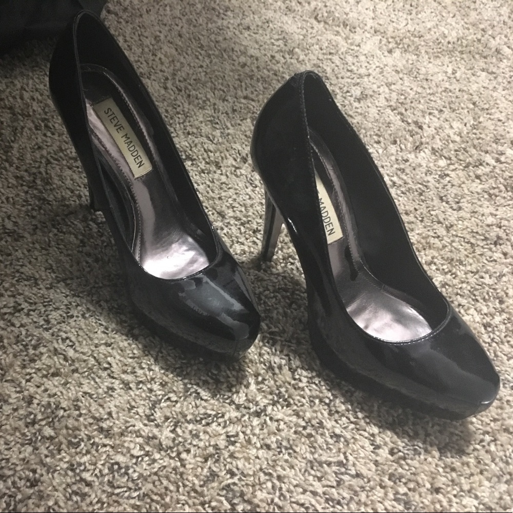 Steve Madden pumps