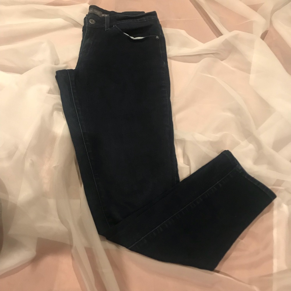 Dark blue Levi’s