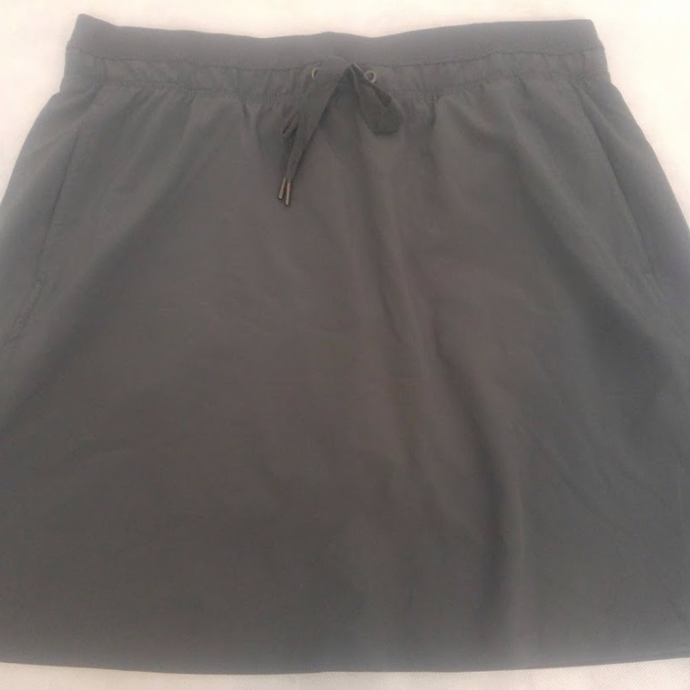 Green Tea Medium Skirt Skort Grey Medium