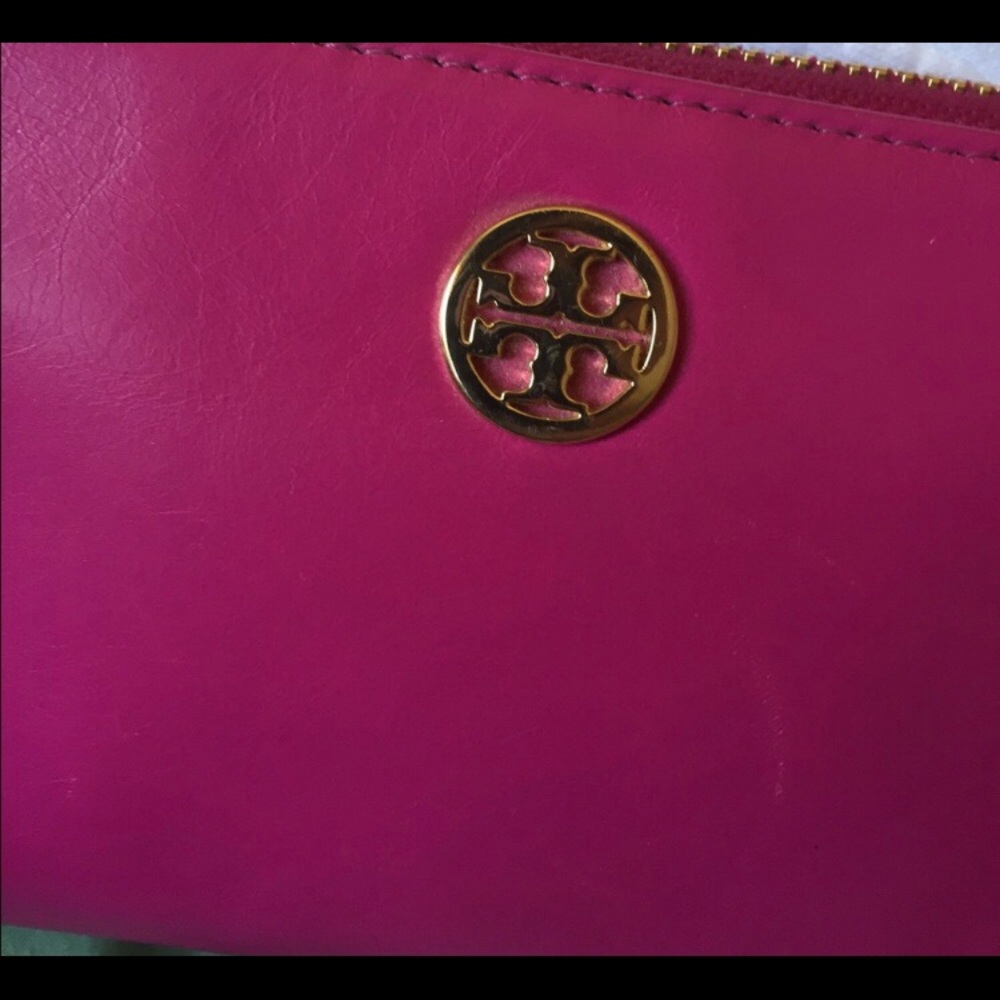 Authentic Tory Burch hot pink large wallet