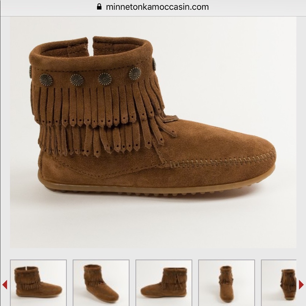 Minnetonka double fringe side zip boot
